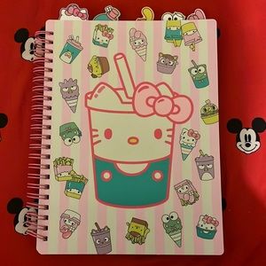 Hello Kitty Journal 📖✍️🏼